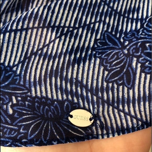 Guess Floral Top With Neck Tie - Picture 3 of 8